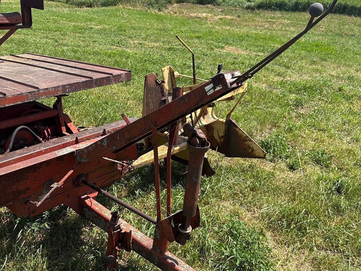 new-holland-1030-image-20
