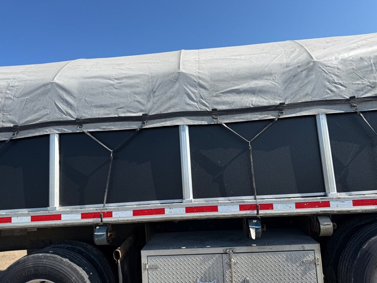 2016-fontaine-flat-bed-trailer-image-47