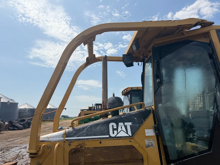 2005-caterpillar-d5g-image-35