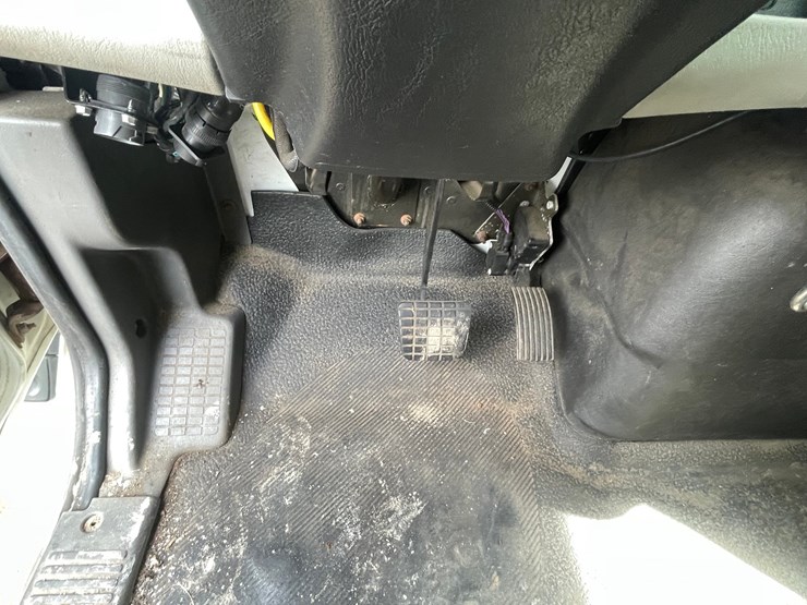 2016-international-durastar-4400-image-59