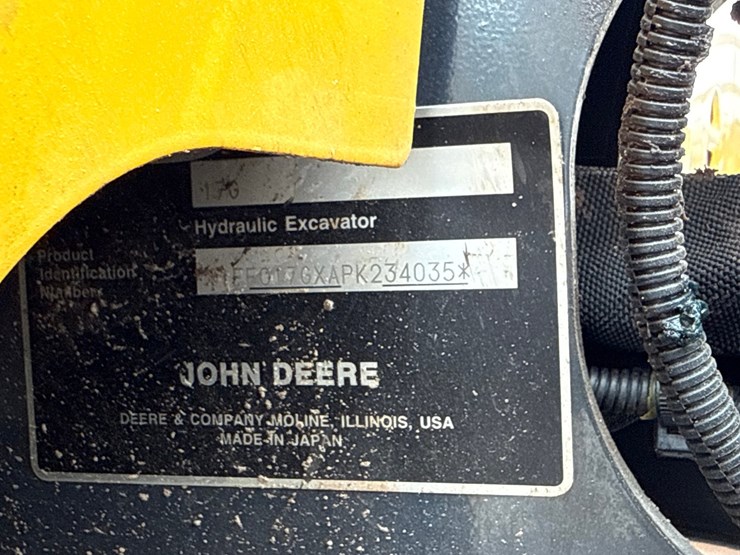 2023-deere-17g-image-54