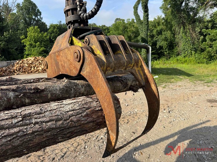 2005-deere-1110d-image-17