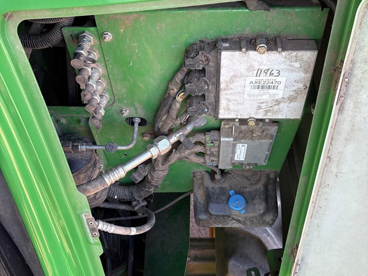 2012-john-deere-s680-image-82