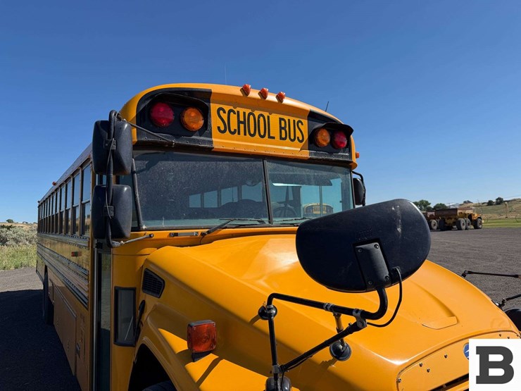 2013-blue-bird-bb-conventional-school-bus-image-10