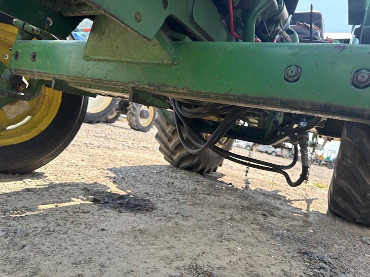 1992-john-deere-1070-image-32