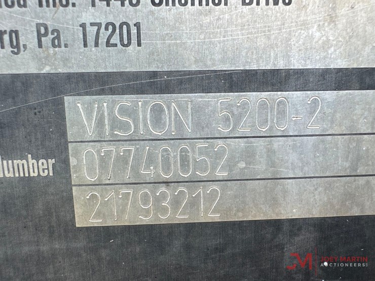 vogele-vision-5200-2-tracked-asphalt-paver-image-30