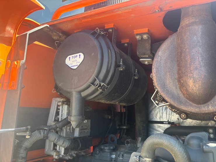 2013-doosan-dl250tc-image-37