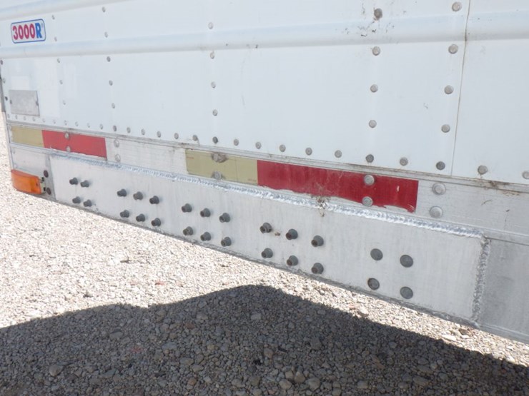 2005-utility-3000r-image-28
