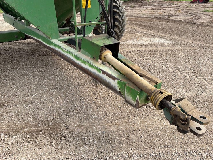 ficklin-cr9600-grain-cart-image-11