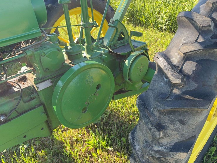john-deere-model-b-image-11