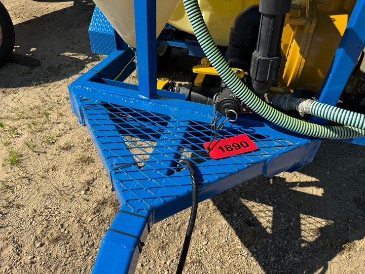 #1890-•-300-gal-towable-hydro-seeder-image-10