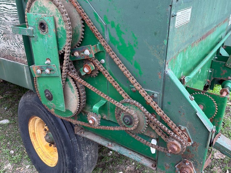 badger-18ft-front-unload-silage-wagon-image-15