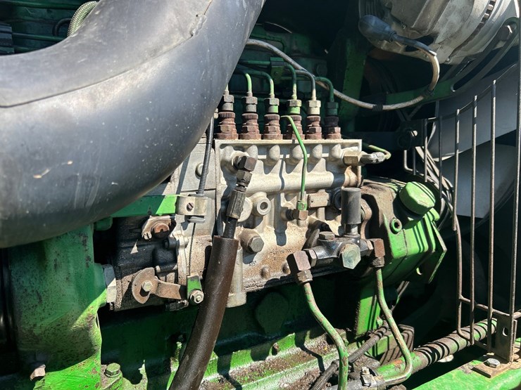 john-deere-8450-image-26