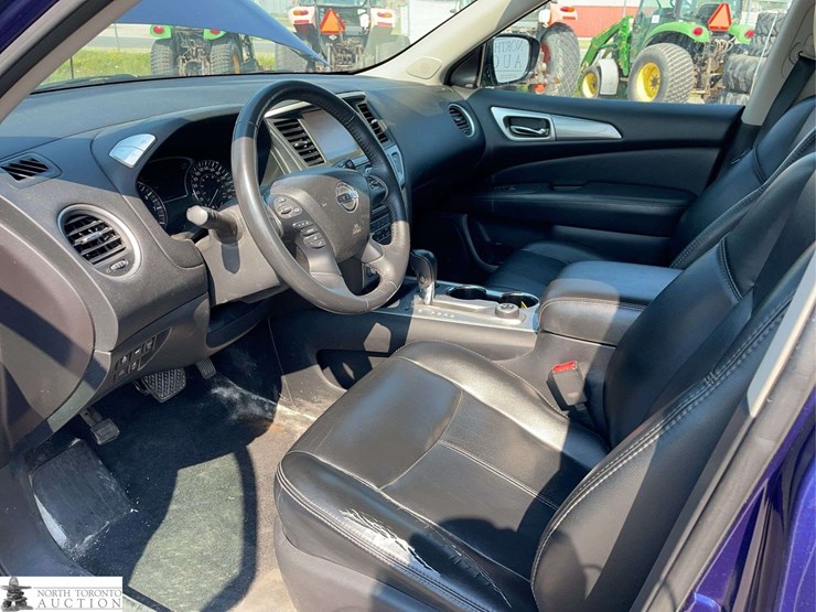 2017-nissan-pathfinder-image-11