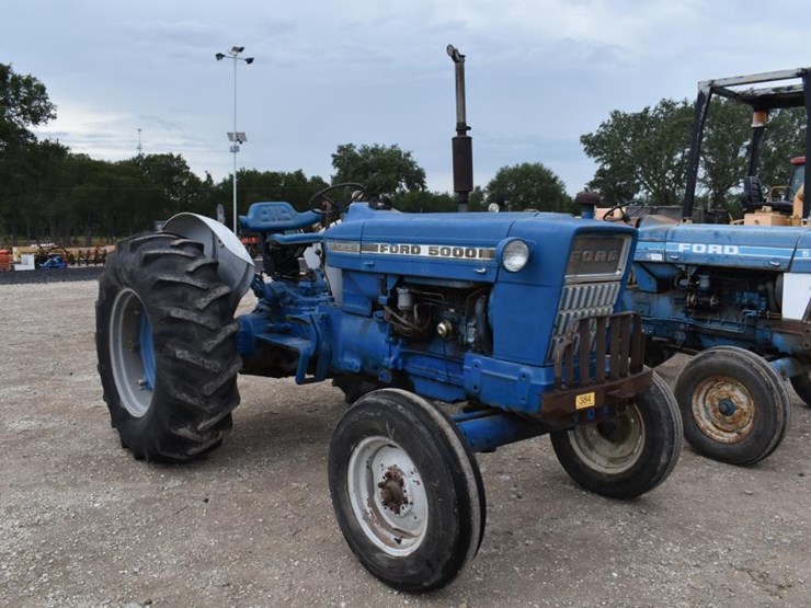 ford-5000-image-2