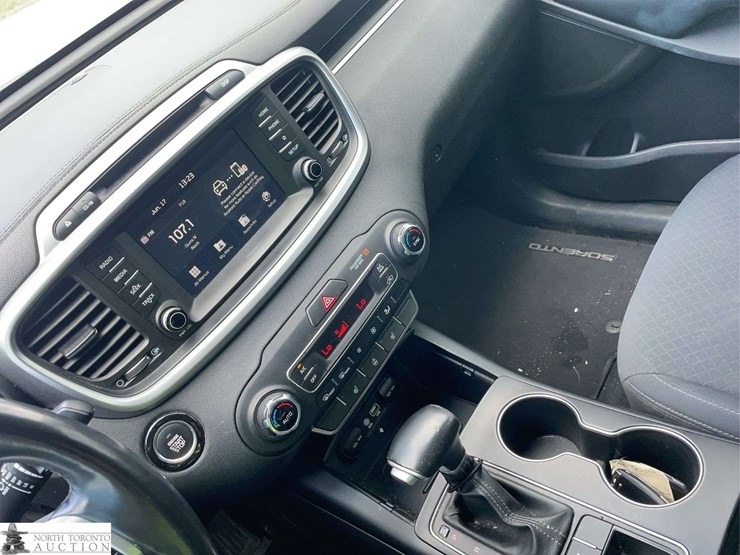 2019-kia-sorento-image-13