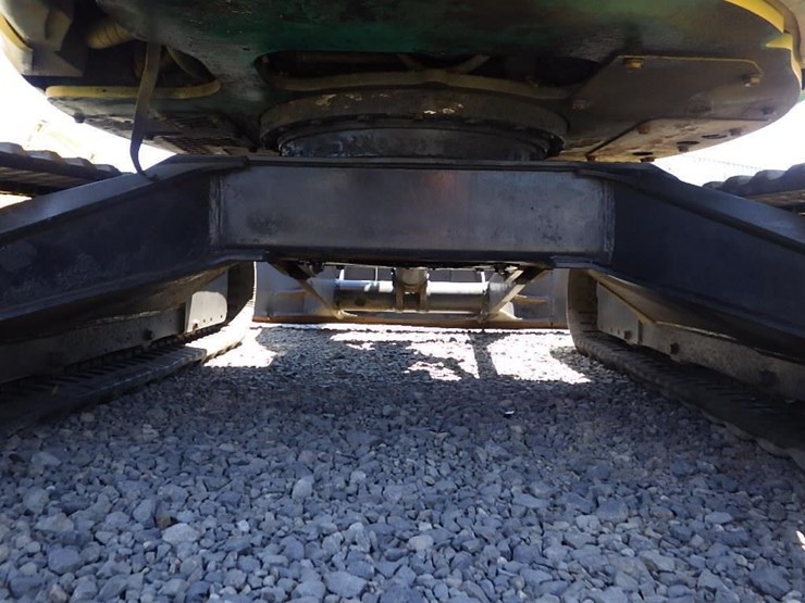 komatsu-pc35mr-1-image-25