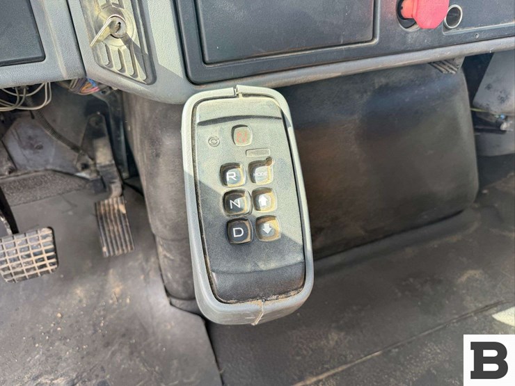 2006-international-durastar-4400-image-42