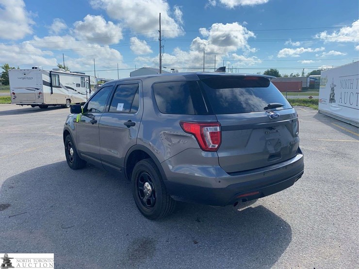 ford-explorer-image-7