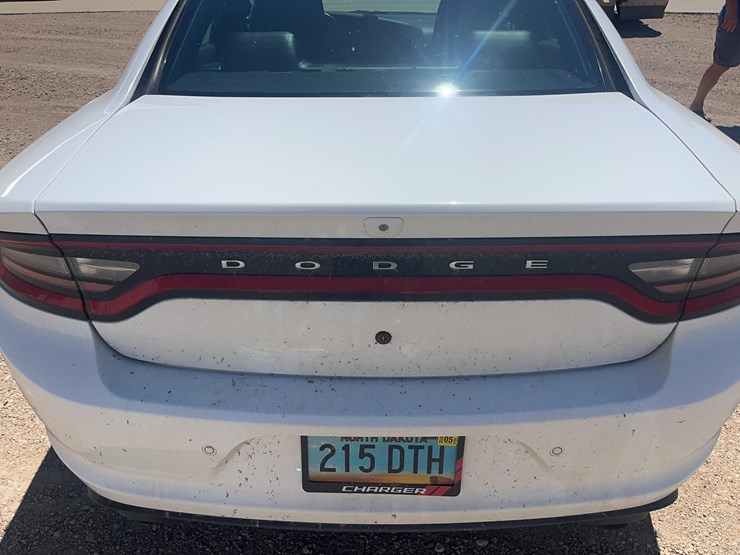 2016-dodge-charger-awd-police-passenger-car-image-19