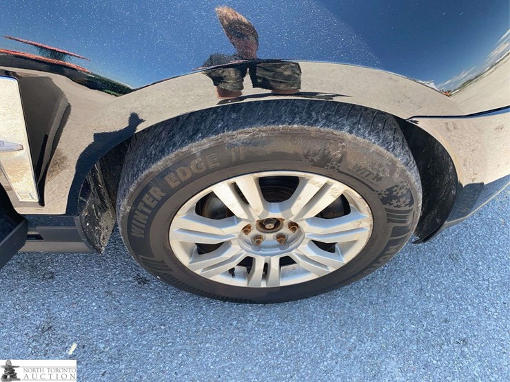 cadillac-srx-image-25