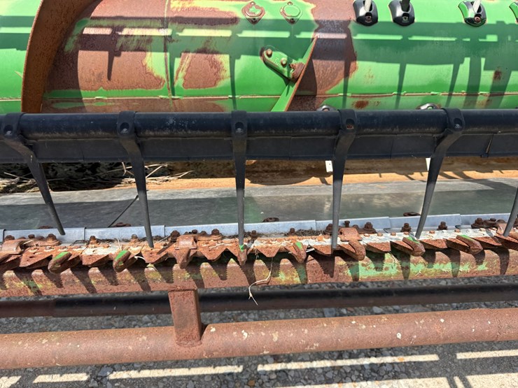 john-deere-630f-image-27