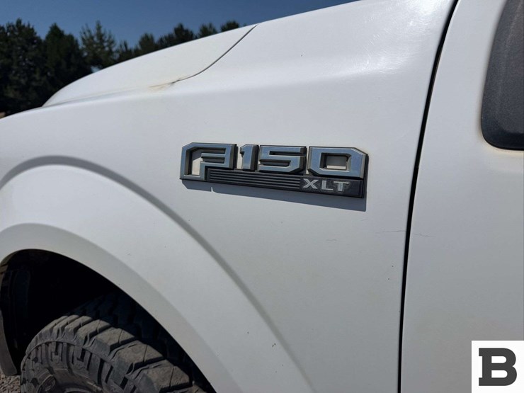 2017-ford-f150-image-16