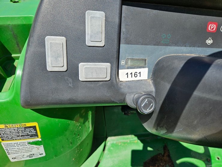 2016-john-deere-gator-image-25