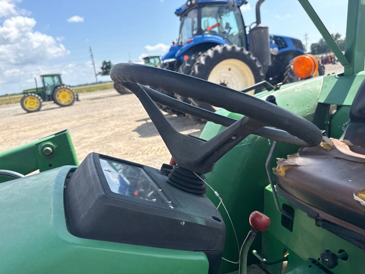 1992-john-deere-1070-image-31