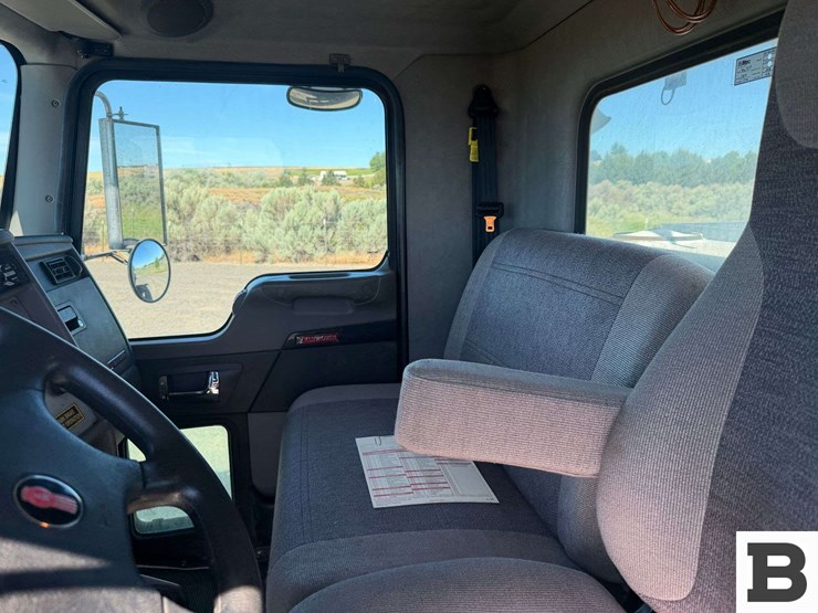 2017-kenworth-t370-image-76