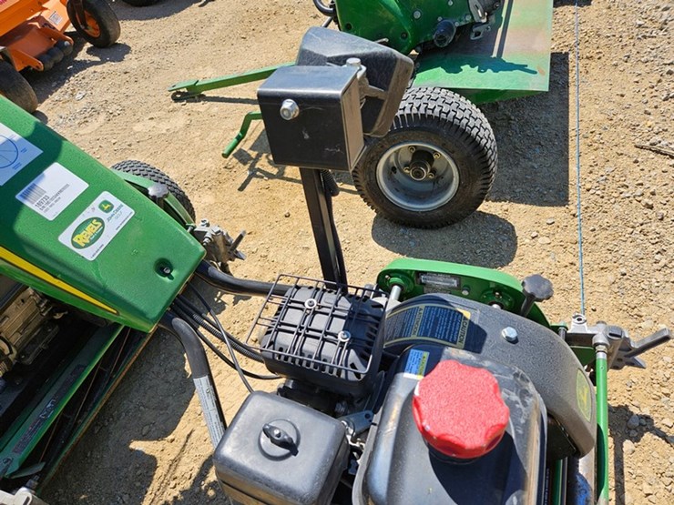 john-deere-180-image-13