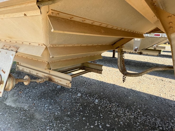 #45428-•-chamberlin-40'-t/a-hopper-bottom-trailer-inv#-45428-image-28