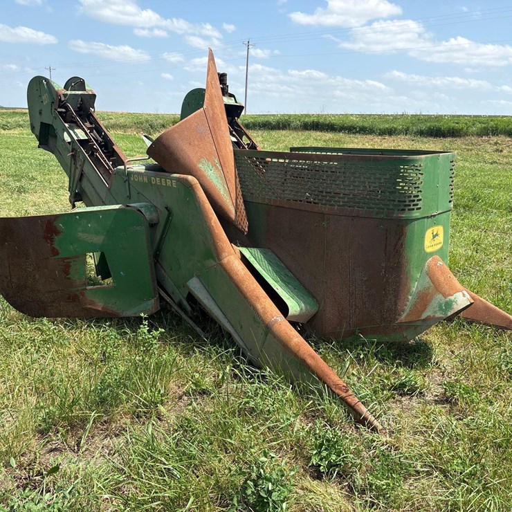 JOHN DEERE 237