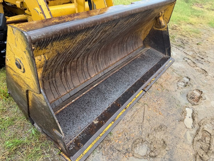 2006-caterpillar-420d-image-59