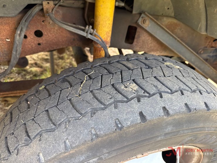 2002-ford-f450-image-25