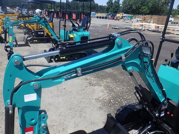 2026-cfg-kt13r-hydraulic-excavator-image-7