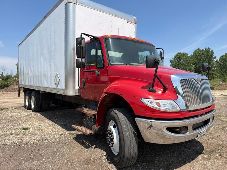 #1533-•-2014-international-navistar-4400sba-6x4-image-7