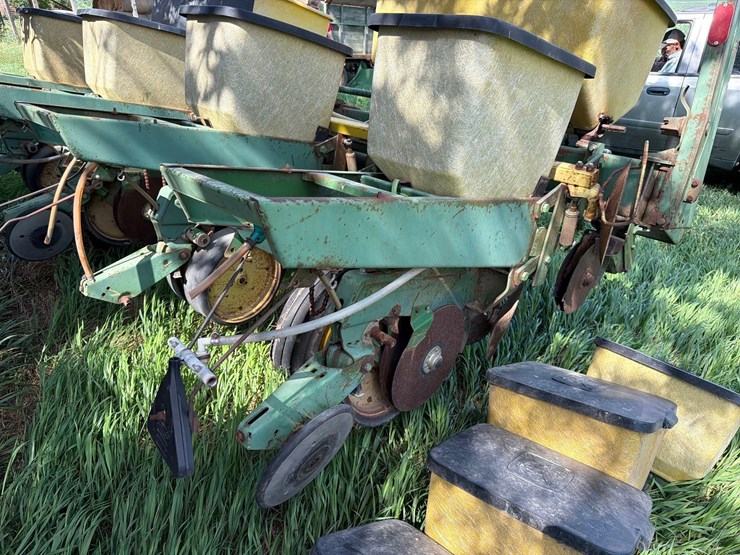 john-deere-7000-image-5