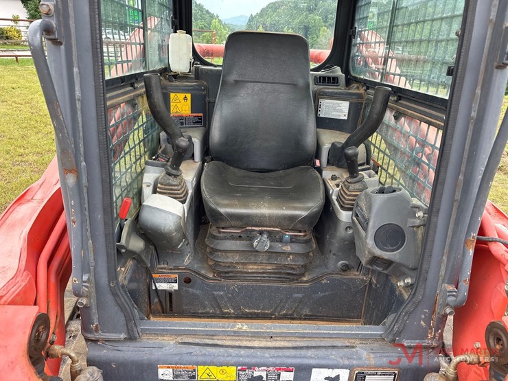 2015-kubota-svl75-2-image-18