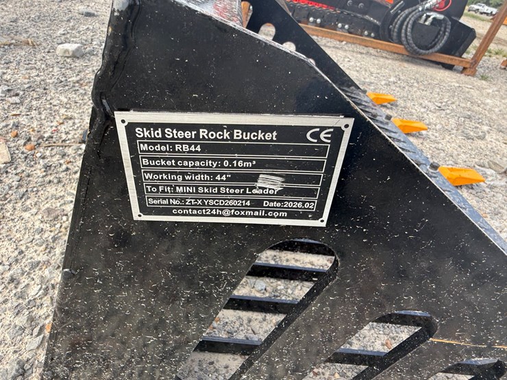 #48843-•-unused-future-rb44-skid-steer-rock-bucket-ztxyscd260215-image-6
