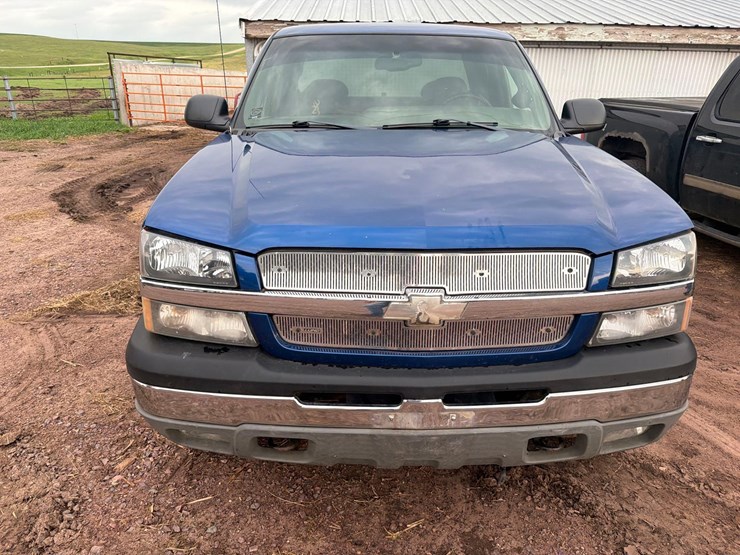 2003-chevrolet-k1500-image-3