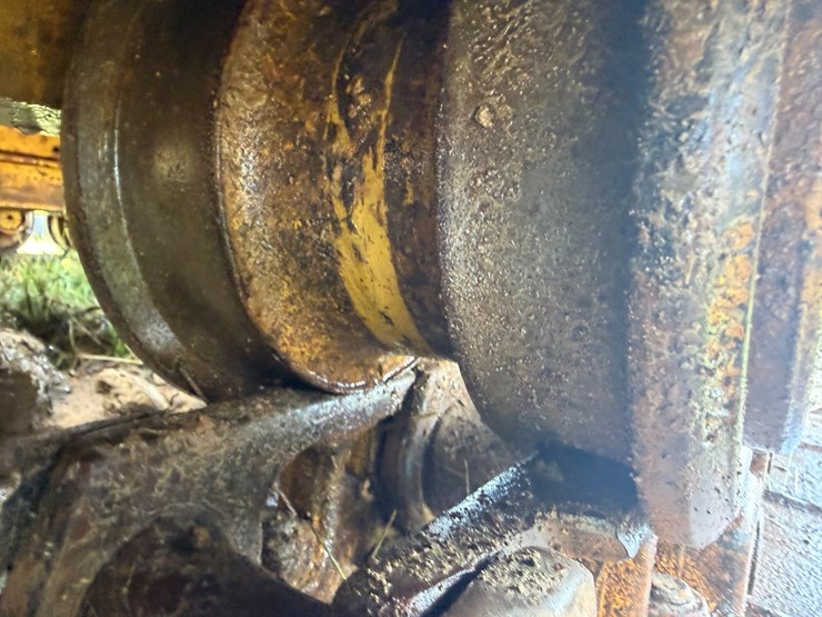 2005-caterpillar-d5g-image-13