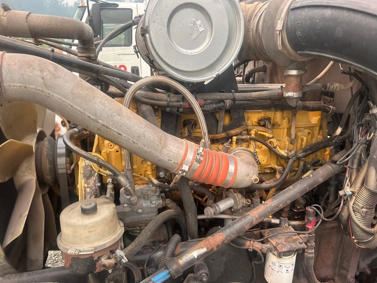 2005-caterpillar-c13-image-52