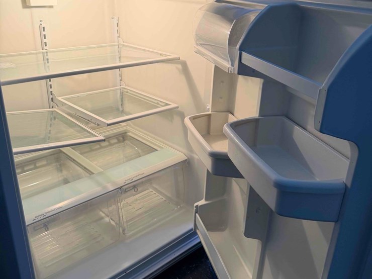 whirlpool-refrigerator/-freezer-combo-image-3