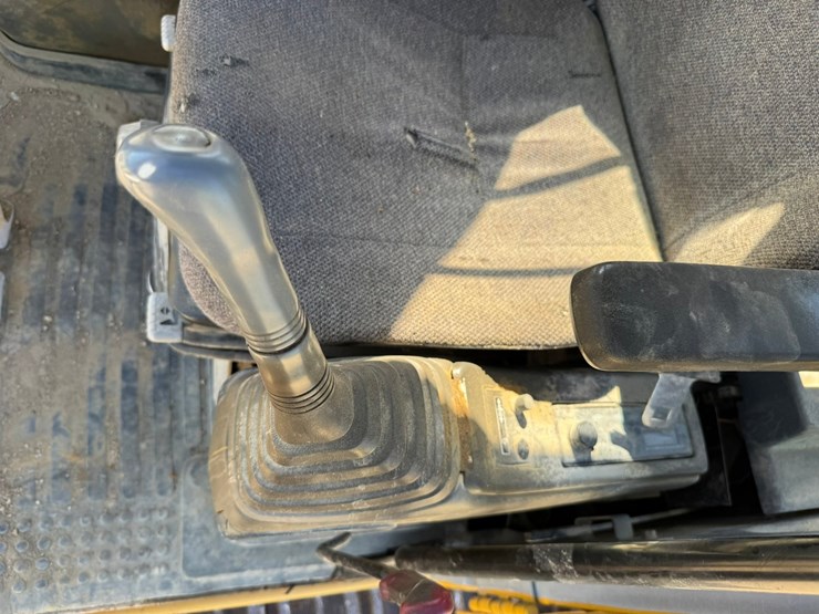 deere-230-lc-image-66