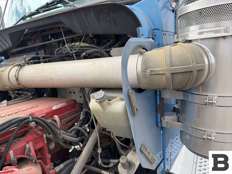 2007-kenworth-w900-image-38