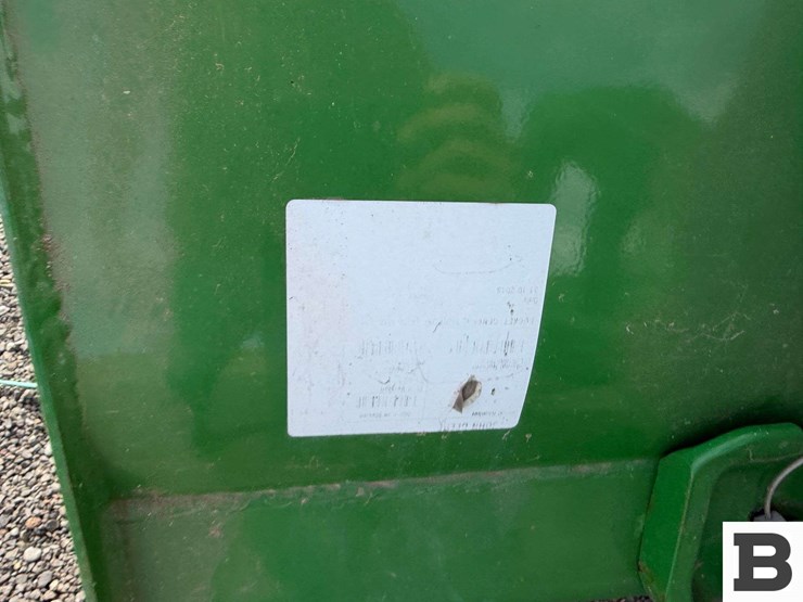 2019-john-deere-520m-image-13