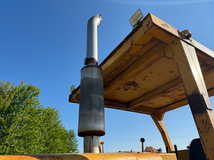 caterpillar-d8h-image-26