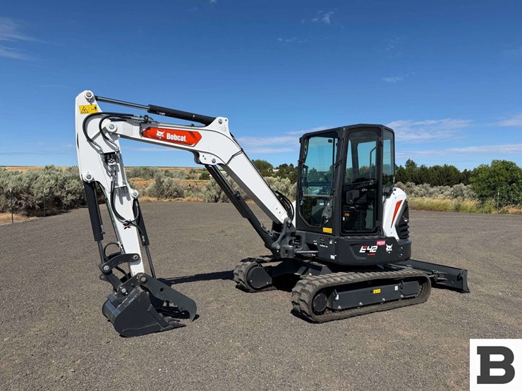 2023-bobcat-e42-image-1