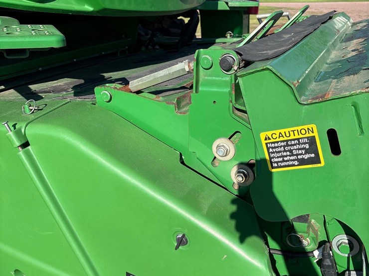 2012-john-deere-s680-image-30